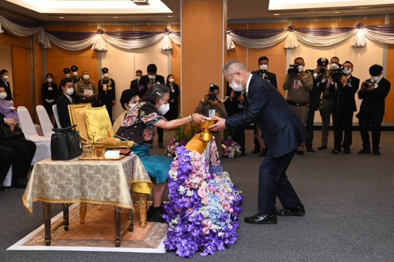 “กรุงเทพประกันภัย” พร้อมใจเฝ้าทูลละอองพระบาทรับเสด็จสมเด็จพระกนิษฐาธิราชเจ้า กรมสมเด็จพระเทพรัตนราชสุดาฯ สยามบรมราชกุมารี