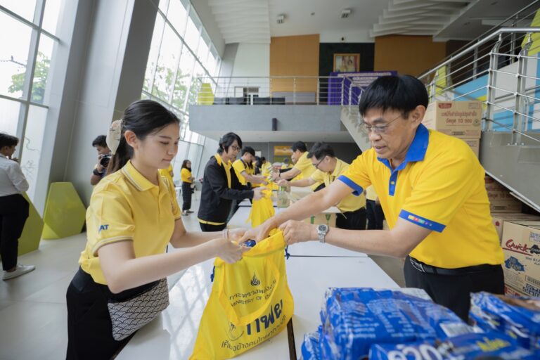 “พลังงาน – กฟผ.” ลำเลียงถุงยังชีพสู่ผู้ประสบภัยภาคเหนือ