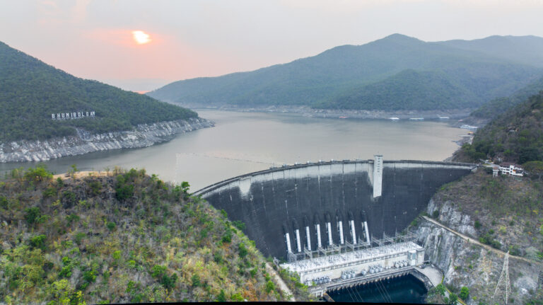 กฟผ.เกาะติดสถานการณ์อุทกภัยภาคเหนืออย่างใกล้ชิด เผยเขื่อนใหญ่ “ภูมิพล-สิริกิติ์” ช่วยหน่วงน้ำ บรรเทาอุทกภัย