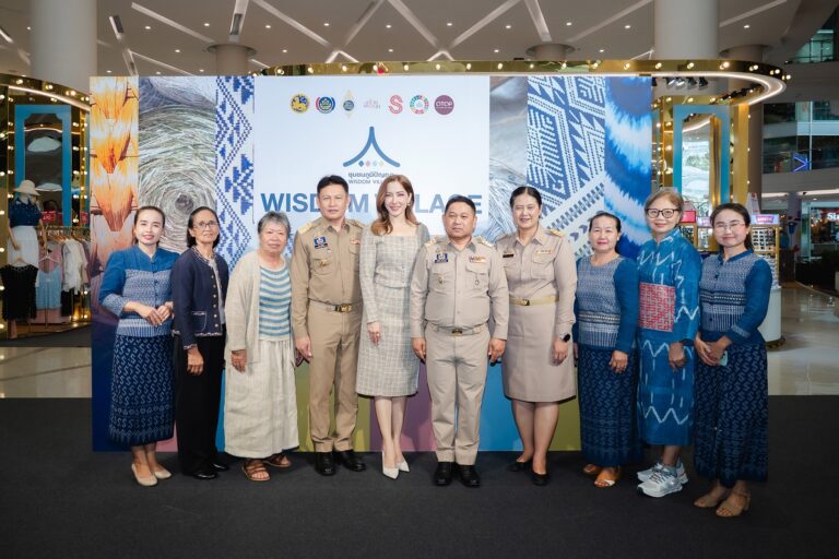 พช.จัดเปิดตัวชุมชนภูมิปัญญา 4 ชุมชนโชว์ผลิตภัณฑ์ใหม่สร้างรายได้สู่ท้องถิ่น