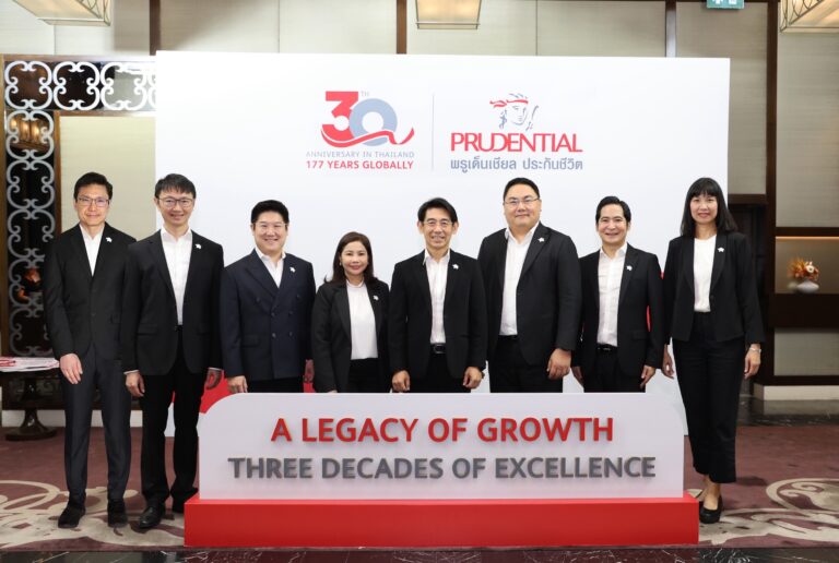 “พรูเด็นเชียล ประเทศไทย” ครบรอบ 30 ปี ผนึกรากฐาน 177 ปีระดับโลก ก้าวสู่ ‘AI-First Organization’ เดินหน้าพอร์ตลงทุนสีเขียวลดการปล่อยคาร์บอนลง 55% ในปี 2030