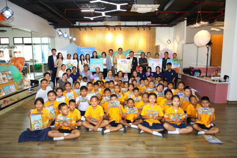 “วิริยะประกันภัย” จัด “Roadshow ส่งต่อความปลอดภัยผ่านหนังสือนิทานภาพ” เปิดพื้นที่เล่านิทานสร้างสรรค์ สร้างภูมิคุ้มกันให้เด็กไทย ณ NICFD Mahidol