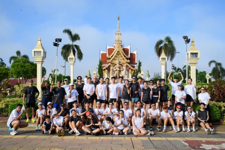 OCEAN LIFE ไทยสมุทรประกันชีวิต แท็กทีม ‘41000 RUNCLUB’ จ.อุดรธานี  ชวนสายวิ่งสตาร์ทความสนุก เติมพลังความรัก ปลุกความฟิตรับอรุณ
