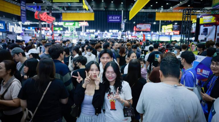 COMMART ULTRAFORCE 2026 คึกคักรับกระแส AI หนุนตลาดไอทีกลางปี โน้ตบุ๊กครองแชมป์ยอดขาย