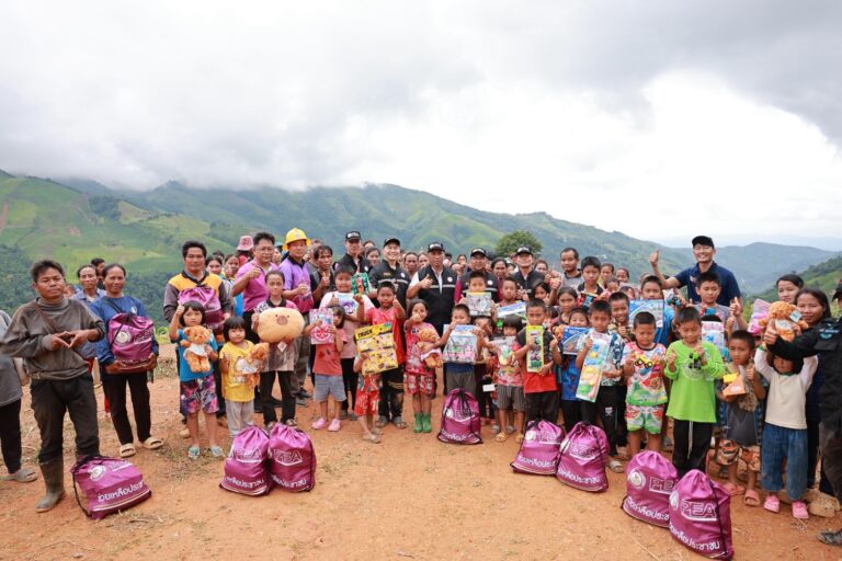 PEA สนับสนุนภารกิจ มท.3 เร่งช่วยเหลือชาวบ้านผาเวียง จ.น่าน ส่งถุงยังชีพ–เครื่องกำเนิดไฟฟ้า พร้อมเร่งฟื้นฟูระบบไฟฟ้า