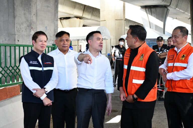 ด่วน ! “เอกนัฏ” ขุดเจอเอง พบจุดน้ำมันรั่วพระราม 3 สั่ง 2 บริษัทเจ้าของระบบท่อต้องรับผิดชอบแก้ไข เยียวยาความเสียหายที่เกิดขึ้นทั้งหมด